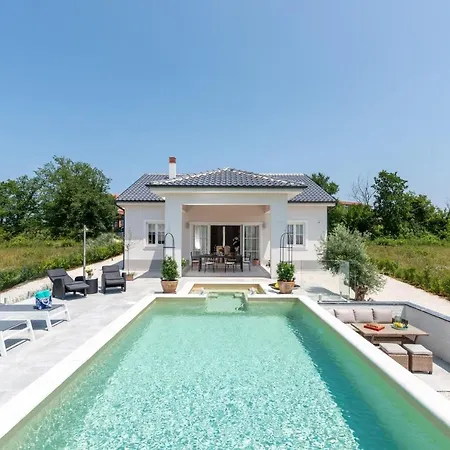 Villa-sienna Cere