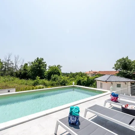 Βίλα Villa-sienna *