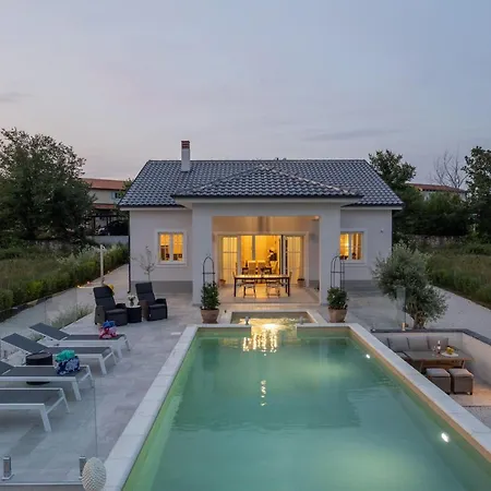 Villa-sienna